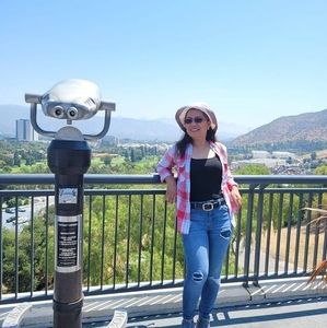 Meet your Posher, Lorena